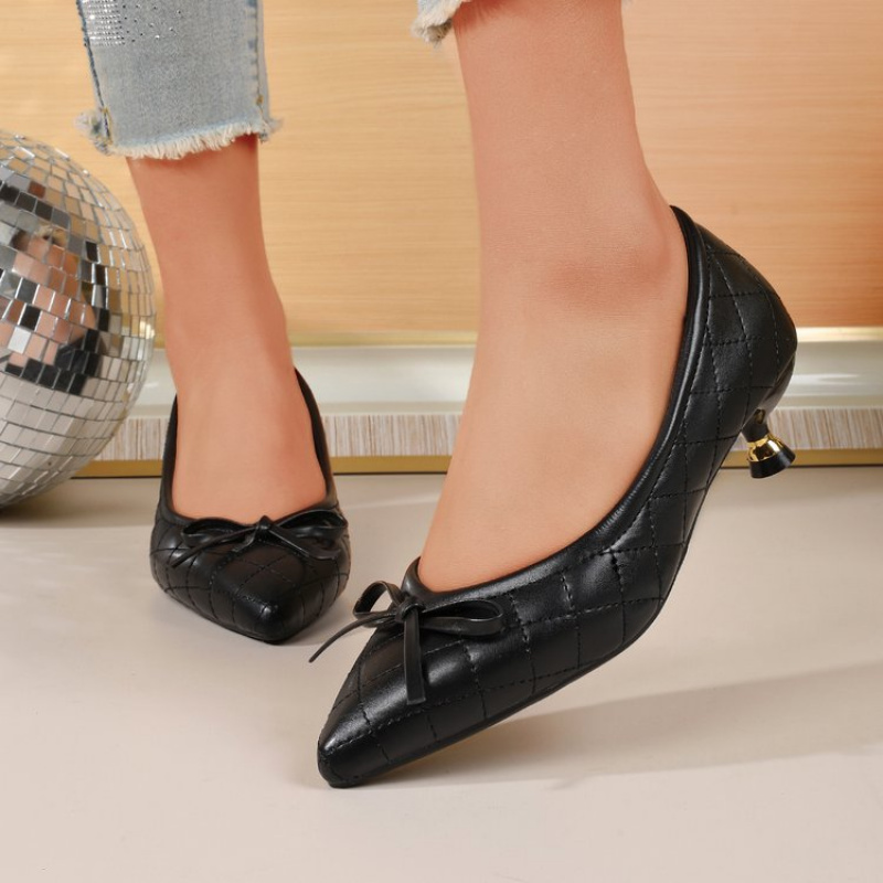 كعب كيتن مدبب مقدمه فيونكه فين - مراجعة Leather Work Heels وسعره