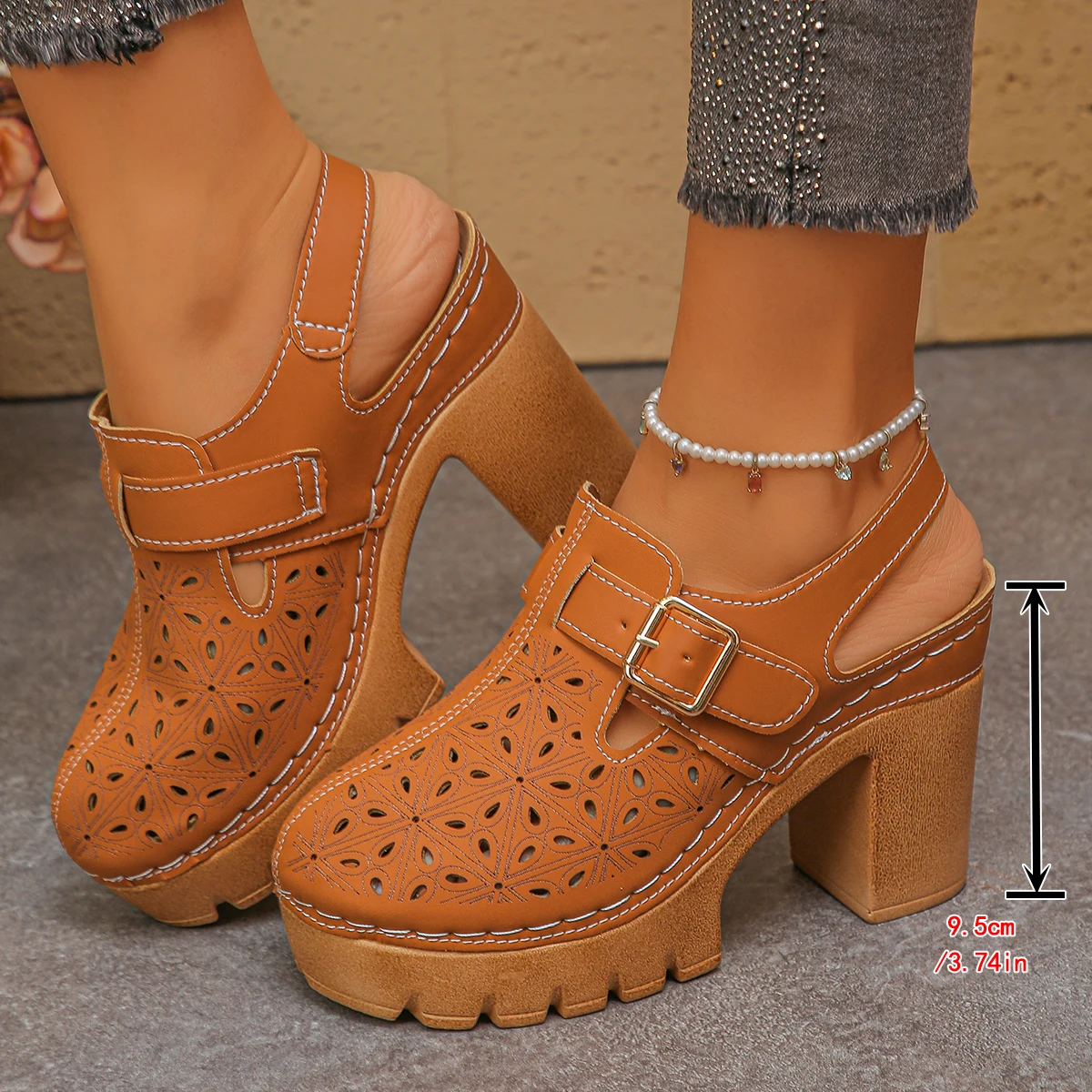 صنادل نسائية كبيرة الحجم بكعب  - مراجعة Leather Work Heels وسعره