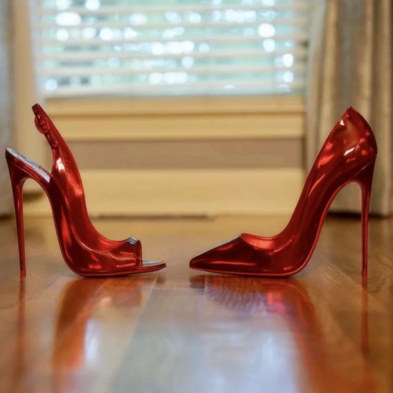 صندل نسائي مثير بكعب عالٍ جداً - مراجعة Leather Work Heels وسعره