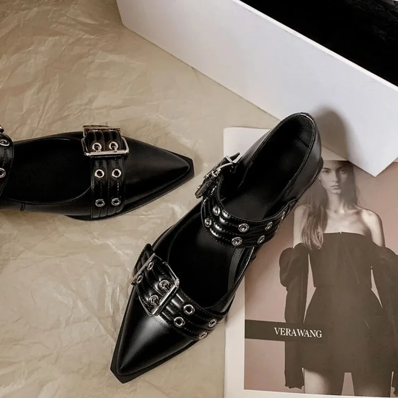أحذية نسائية مصمم فاخر كعب منخ - مراجعة Leather Work Heels وسعره