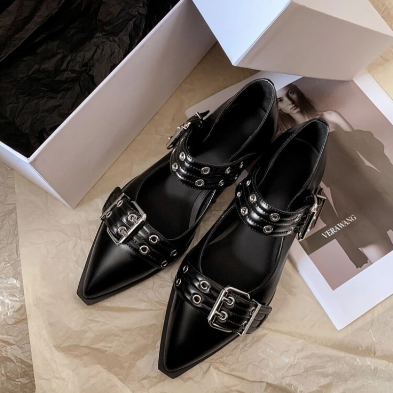 أحذية نسائية مصمم فاخر كعب منخ - مراجعة Leather Work Heels وسعره